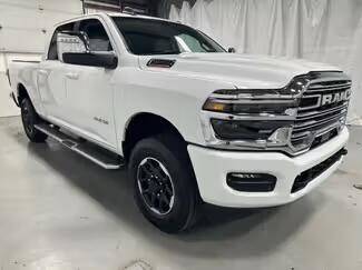 Dodge Ram 2500 LARAMIE 6.7 Cummins High Output Petrol Black